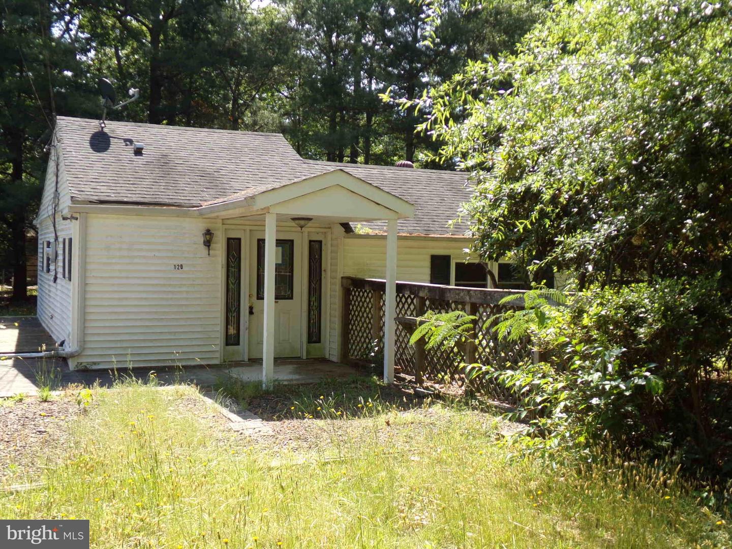 120 Iris Rd — photo