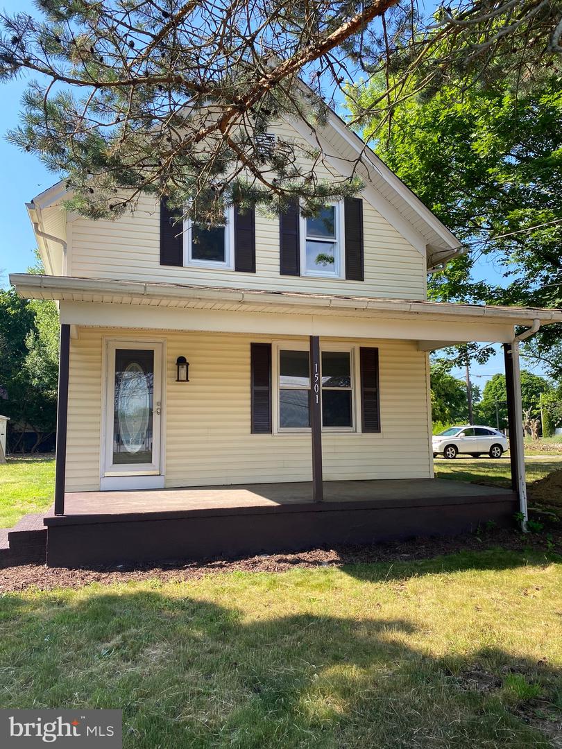 1501 E Wheat Rd — photo