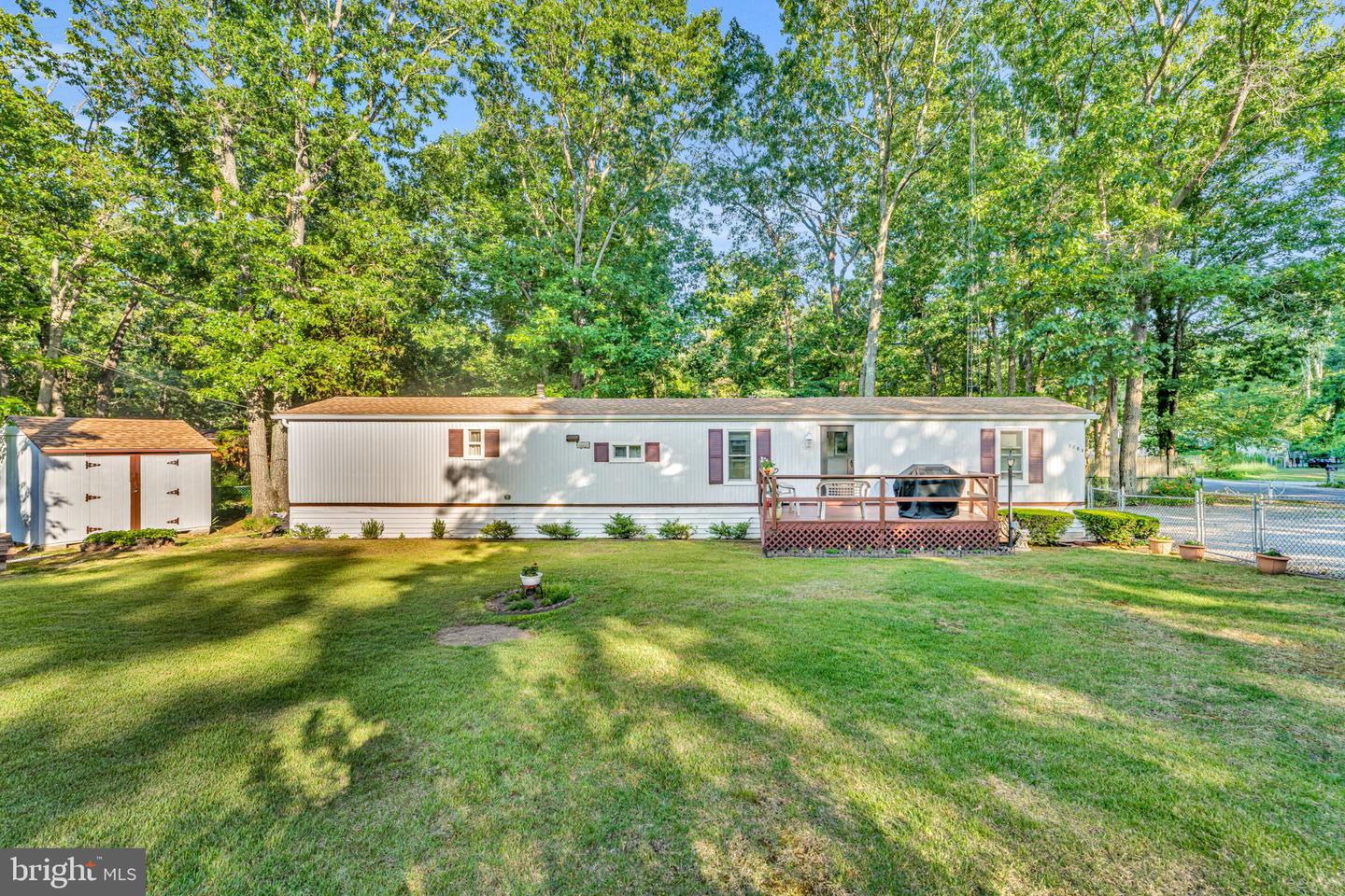 7701 Raymond Dr — photo