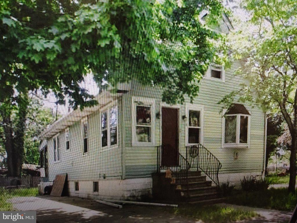 18 Kemble Ave — photo