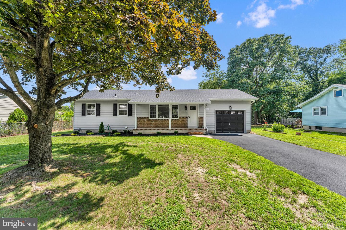 637 Pleasant Dr — photo