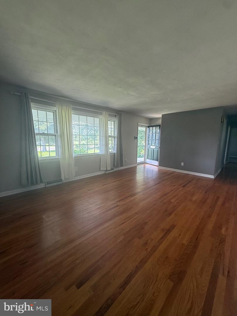 453 Centerton Rd — photo
