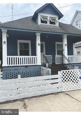 505 E Oak St E — photo