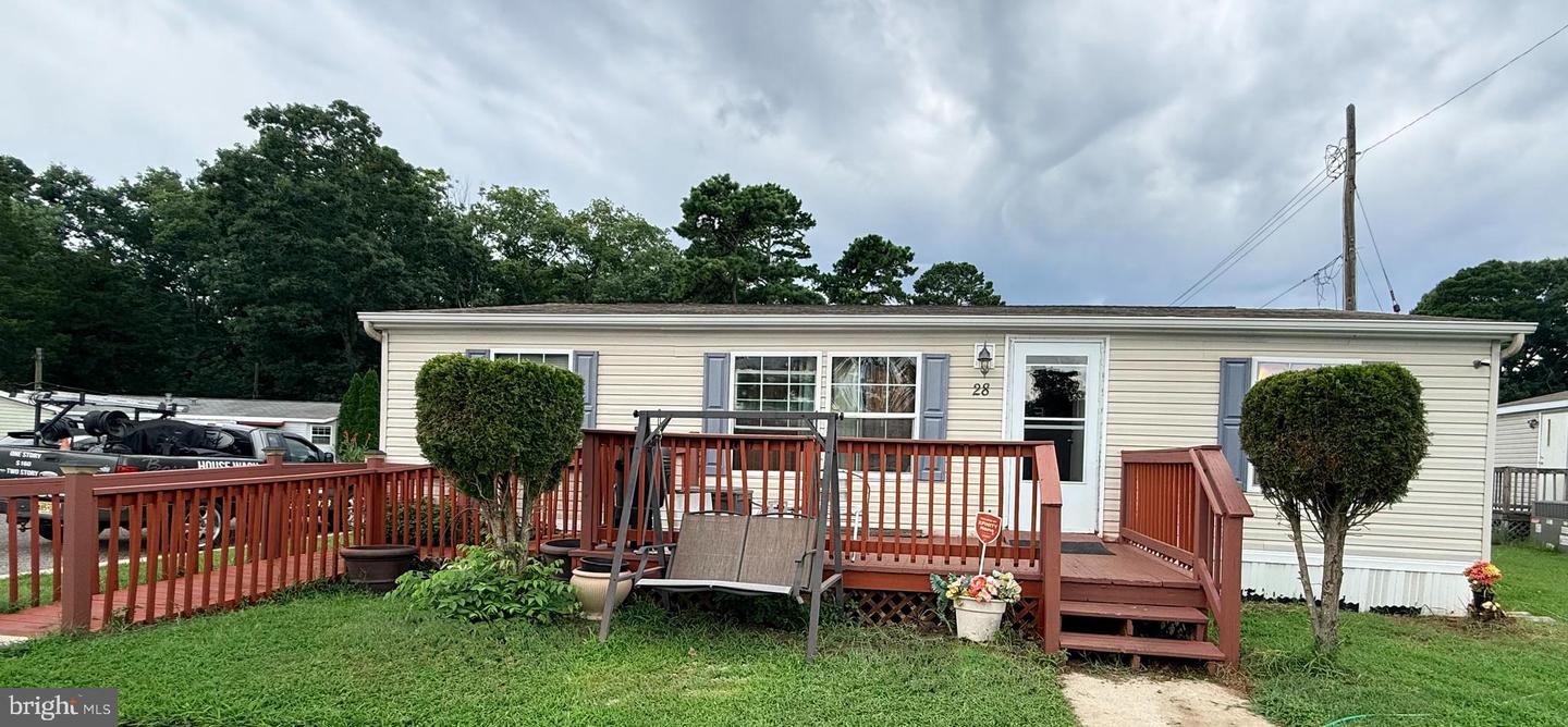 800 College Dr #28 — photo