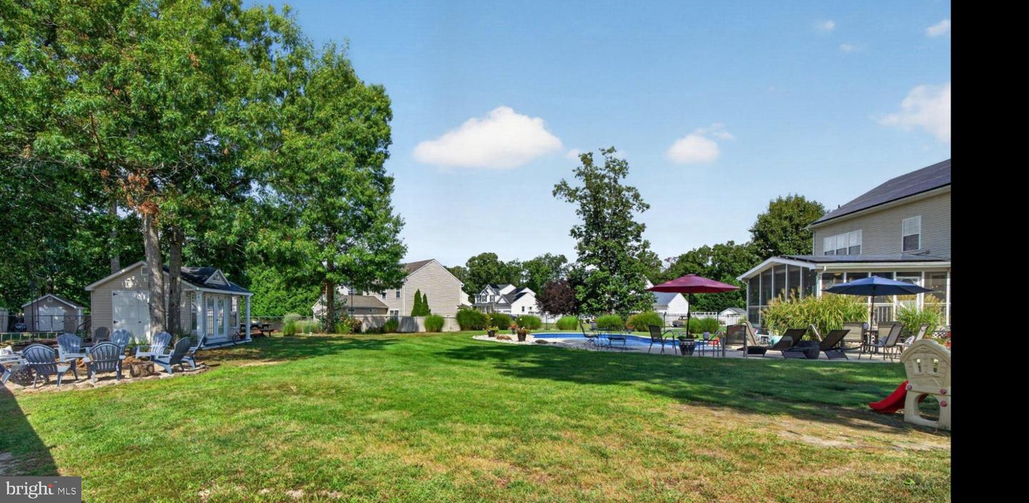 1114 Surrey Ave — photo
