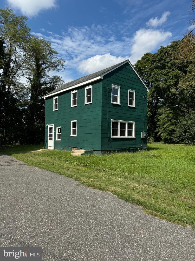 12 Church Ln — photo