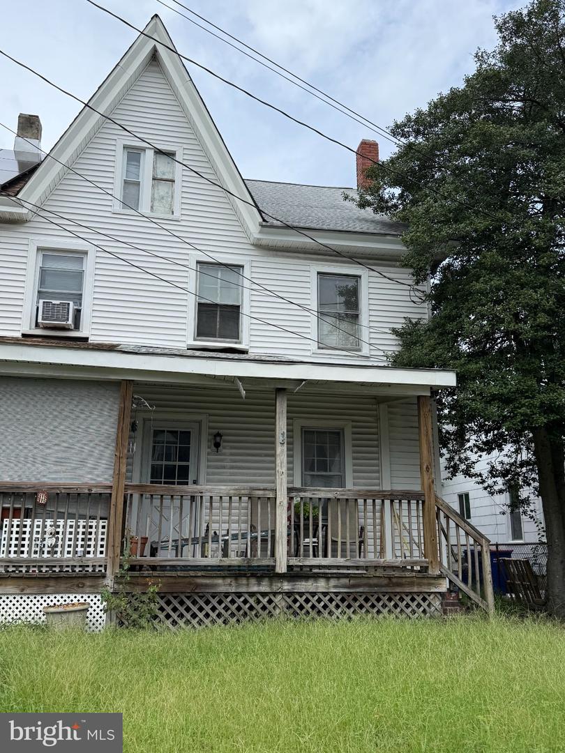 216 W Main St — photo