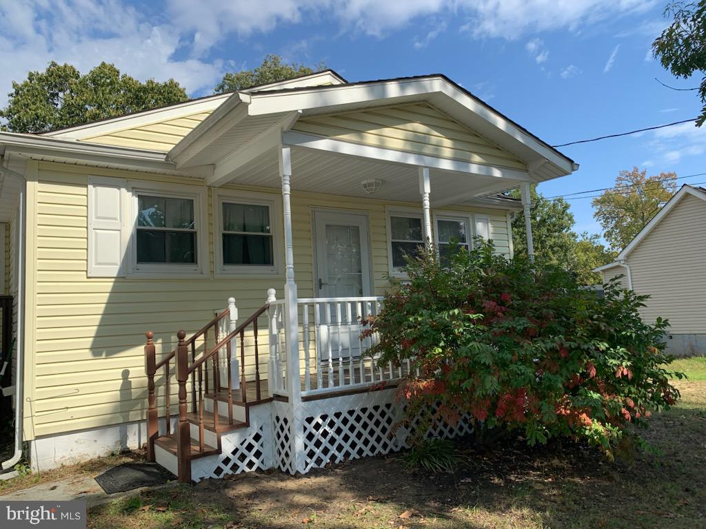 510 W Race St — photo