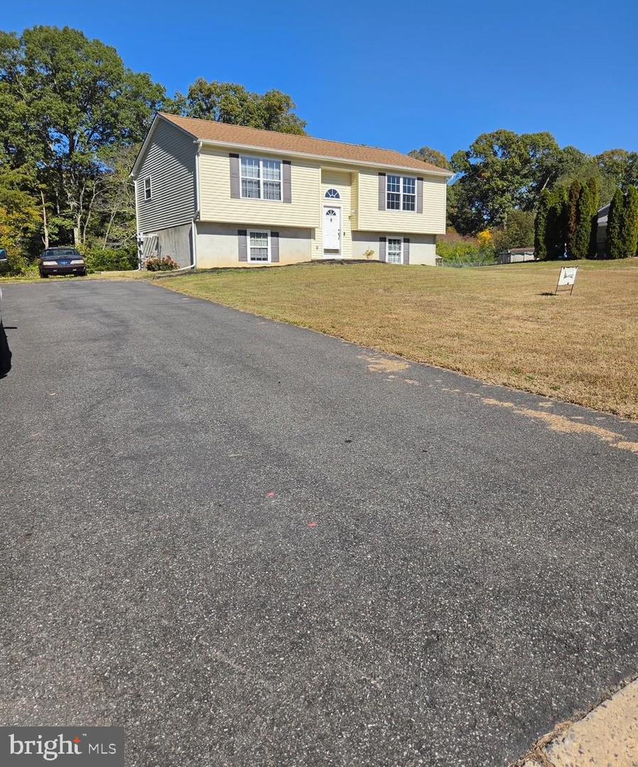 8 Green Way — photo