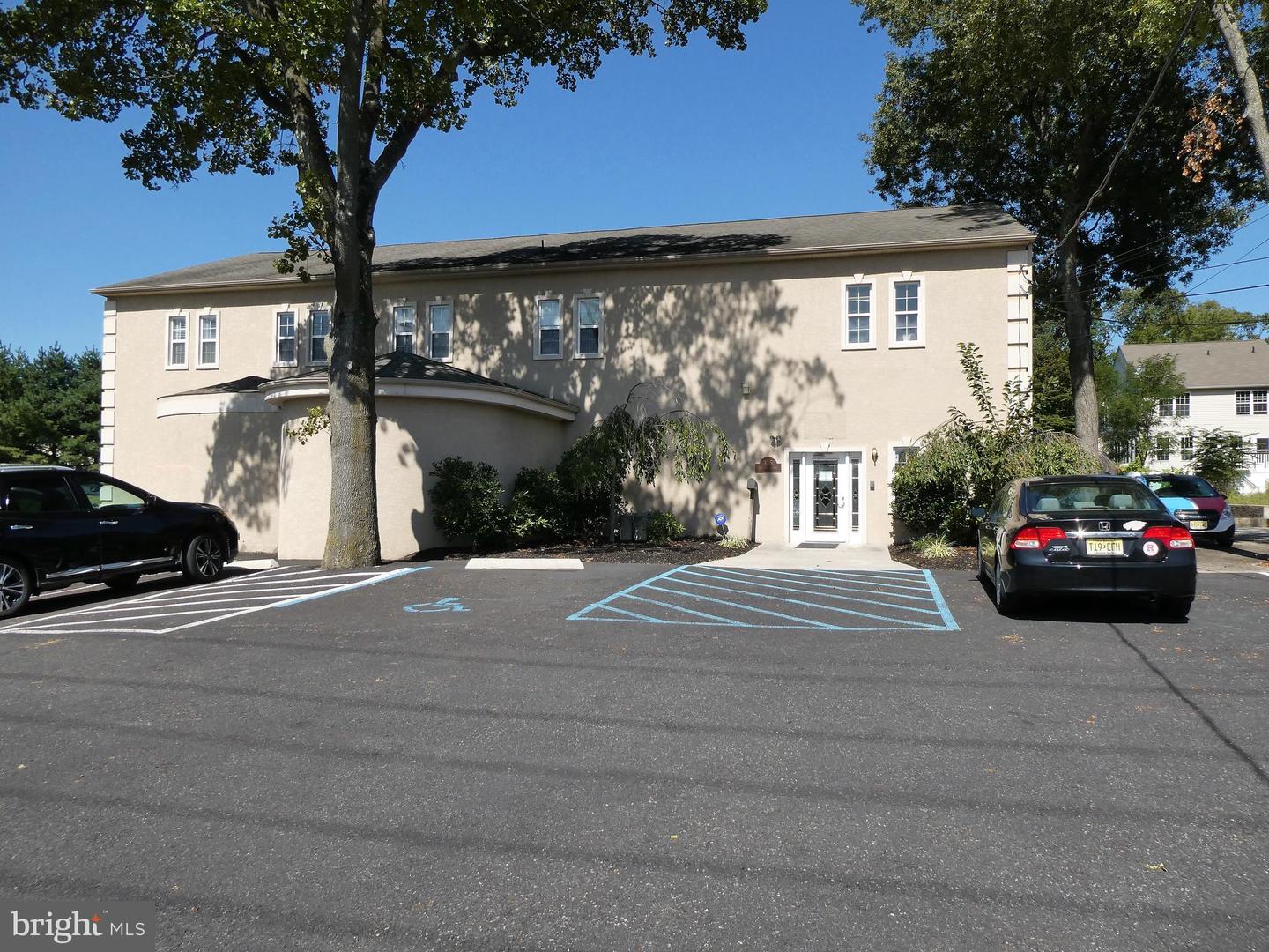 335 Evesham Ave #1st Fl — photo
