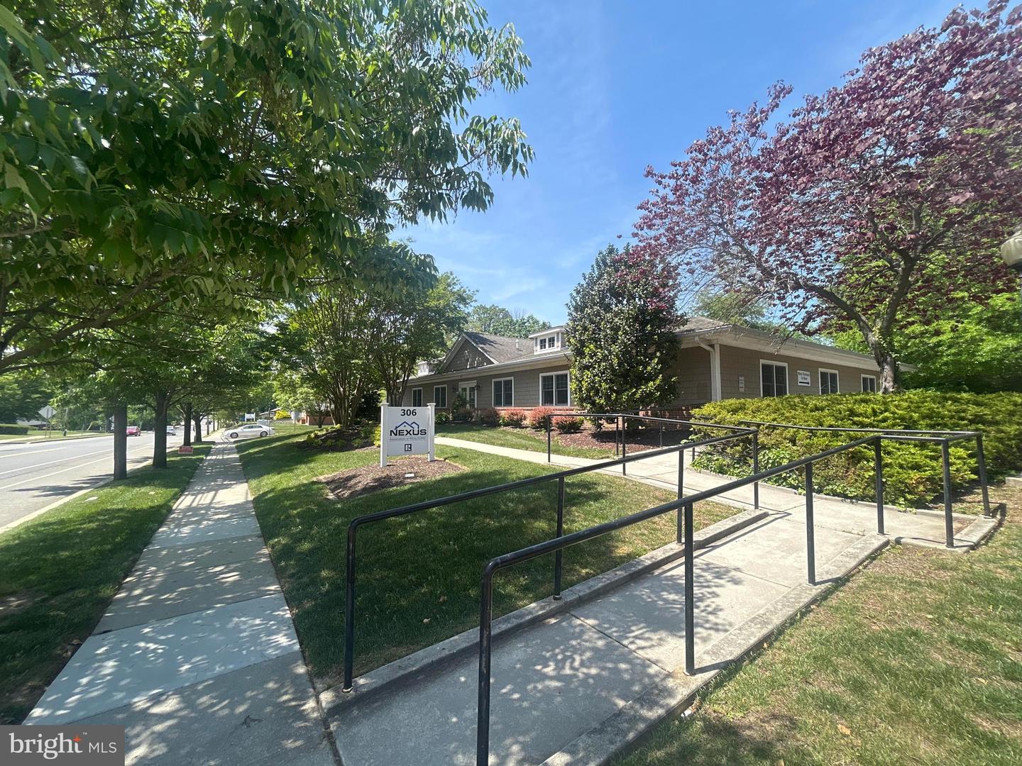 306 Kings Hwy S — photo
