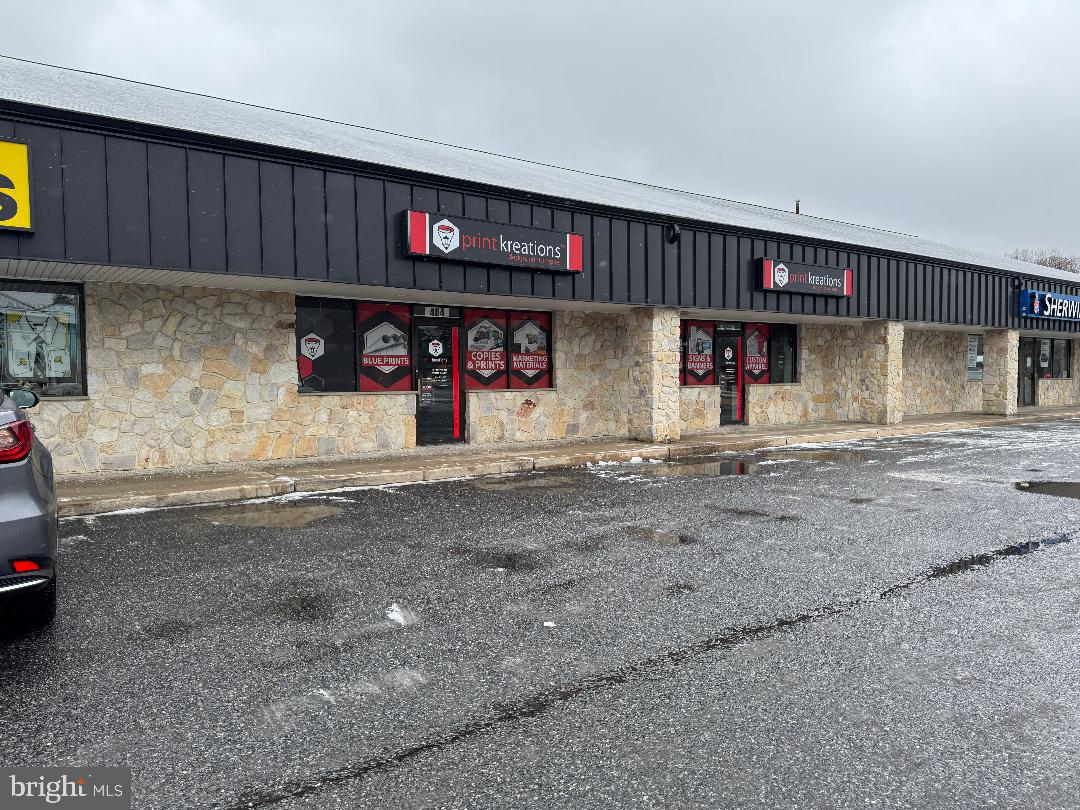406 Route 73 N — photo