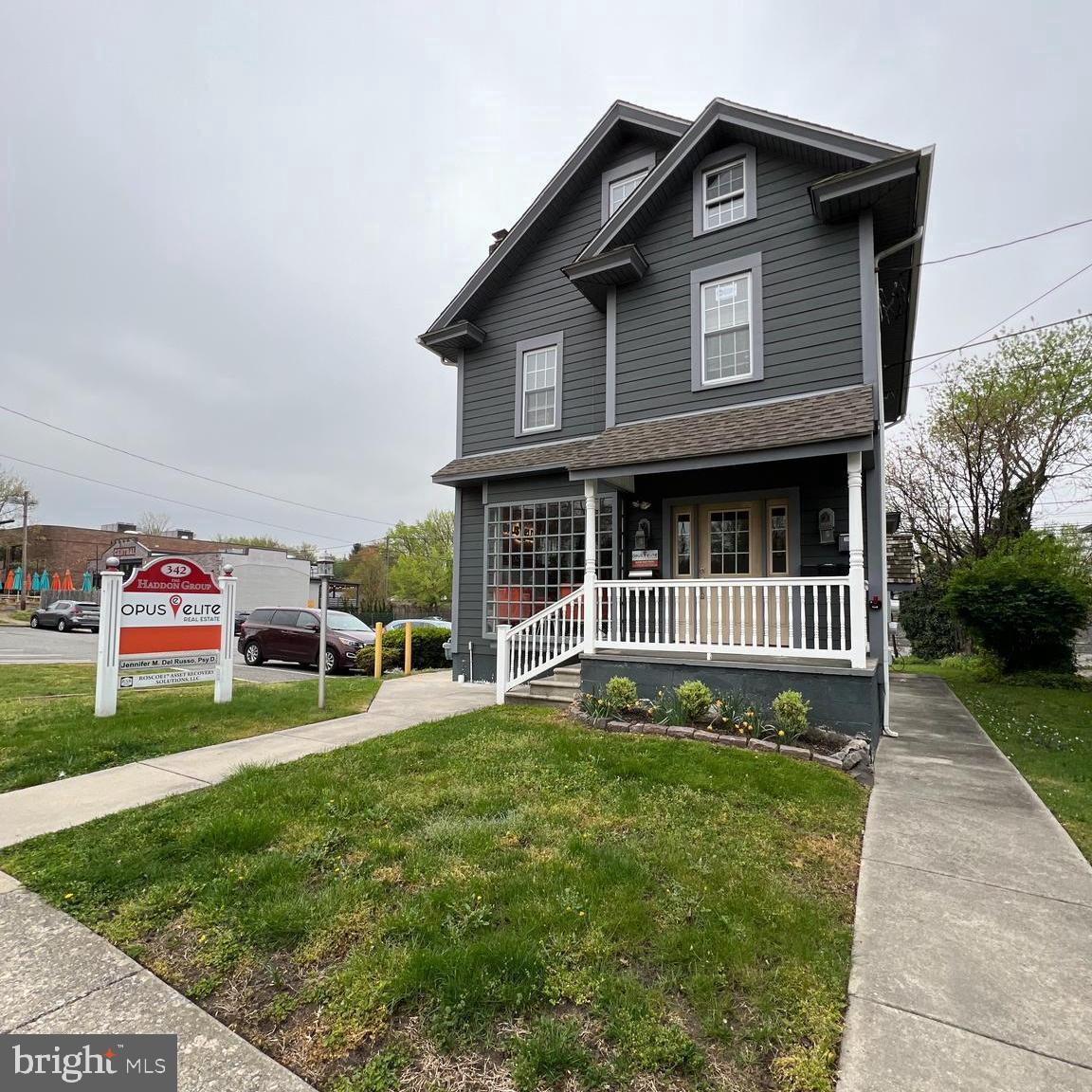 342 Haddon #301 — photo