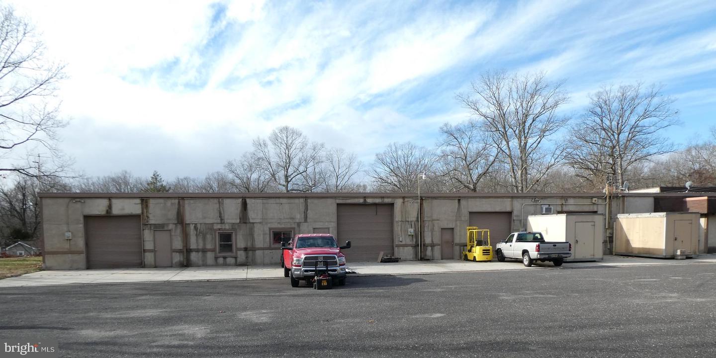 411 N Grove St #a&b — photo