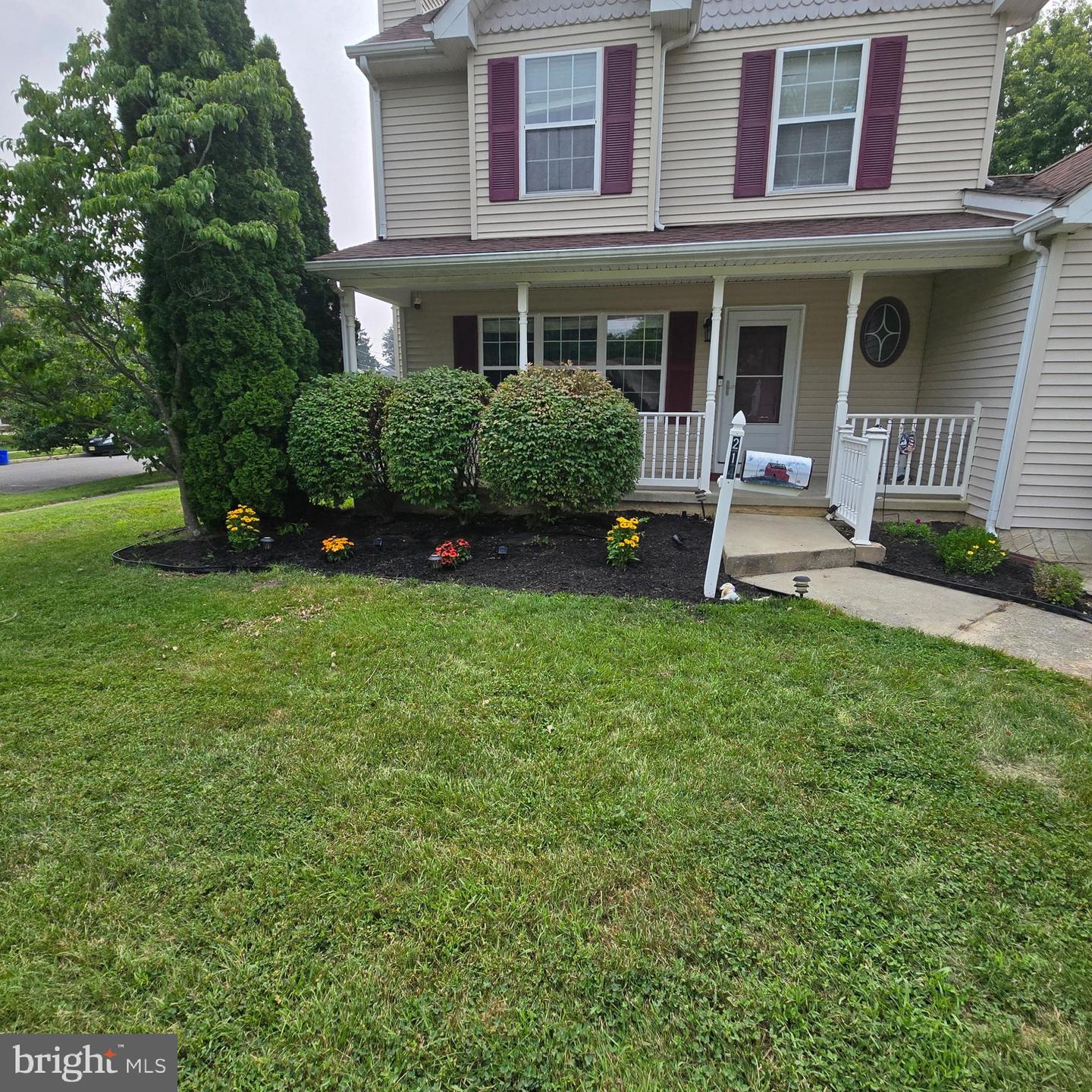 214 Chestnut Ave — photo