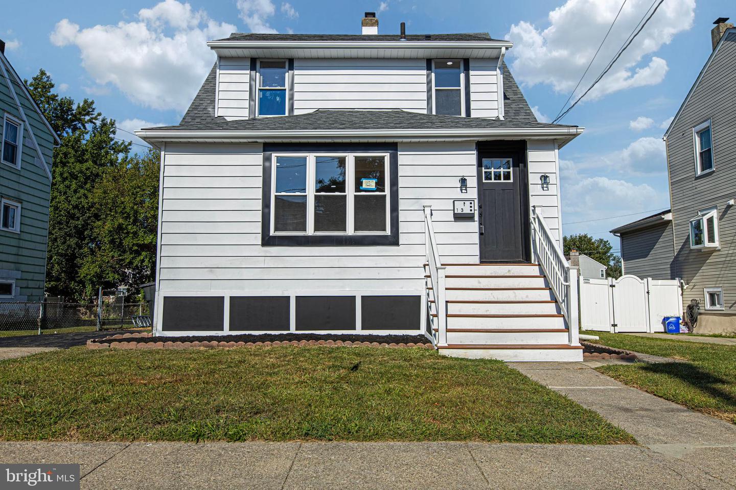 113 Centre — photo
