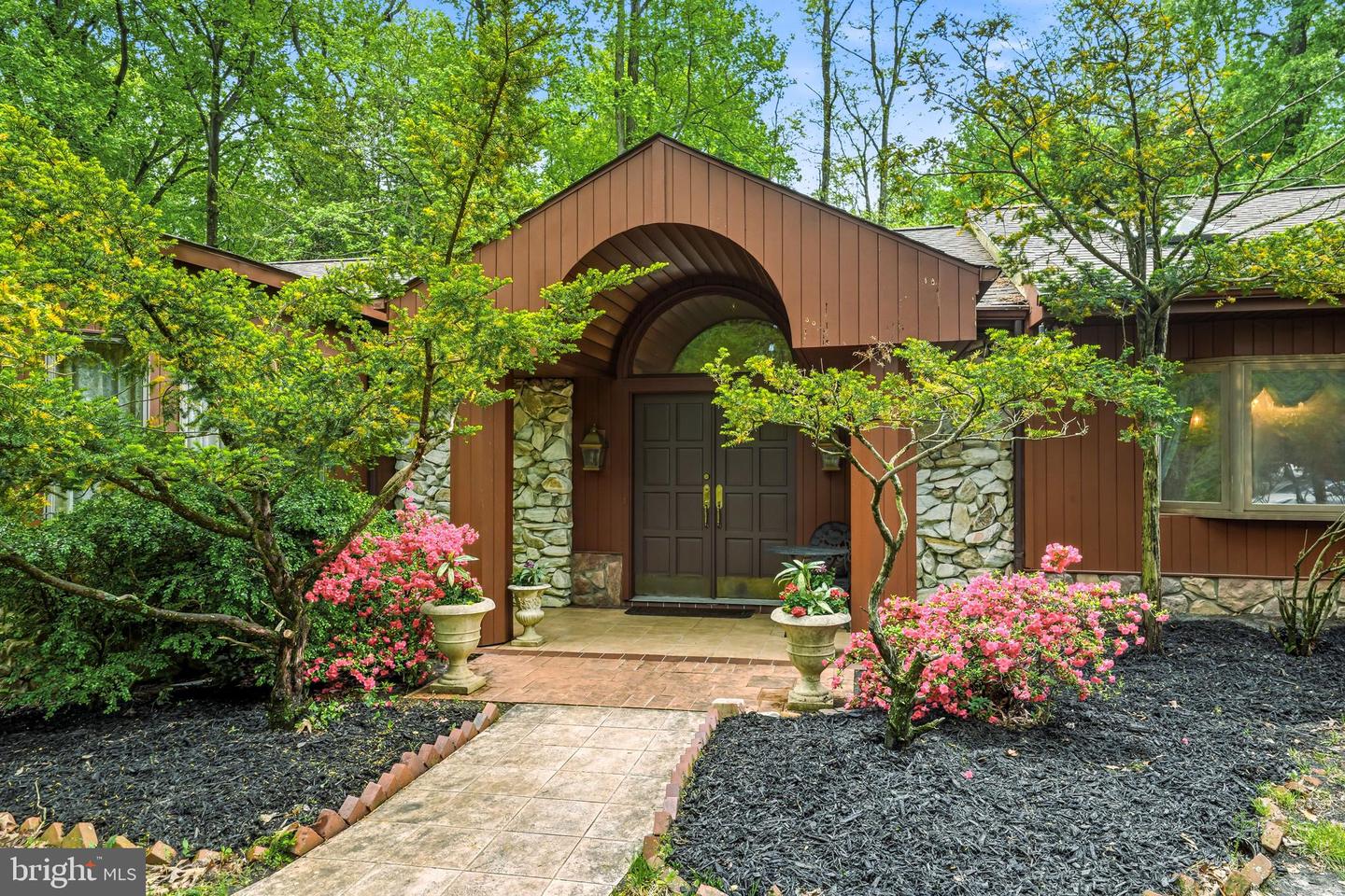 1112 Winding Dr — photo