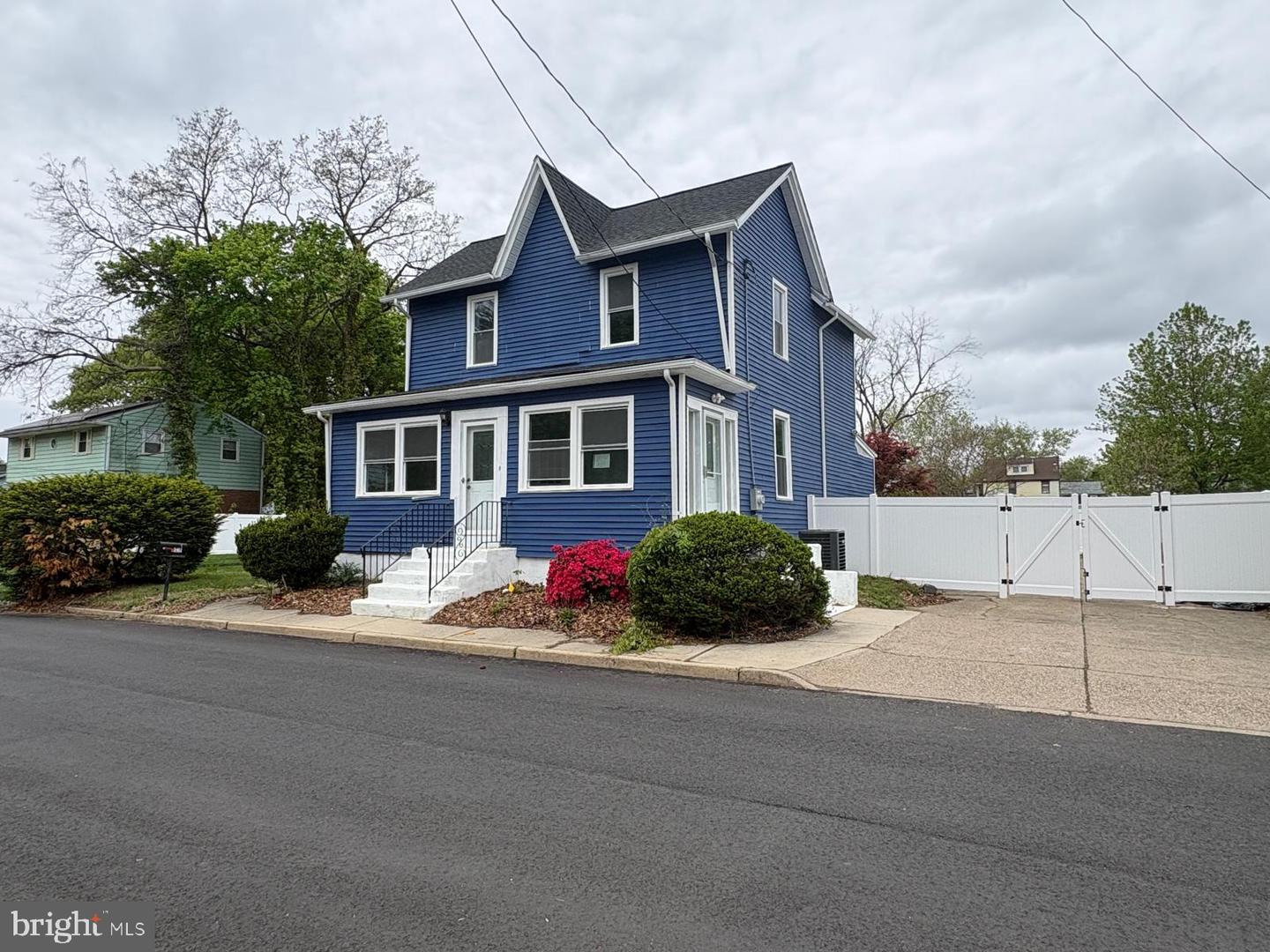 526 Merchant St — photo