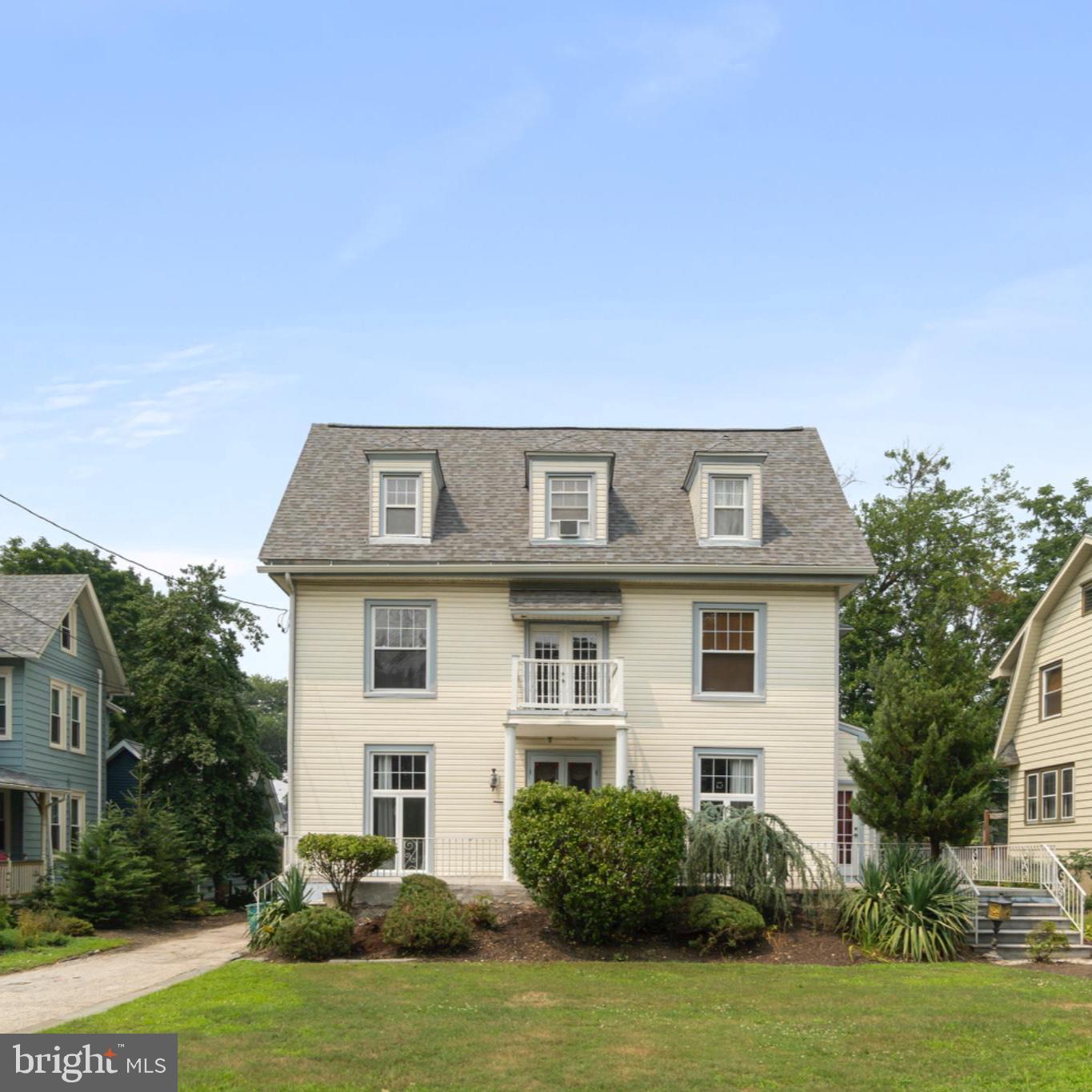 9 W Cedar Ave — photo