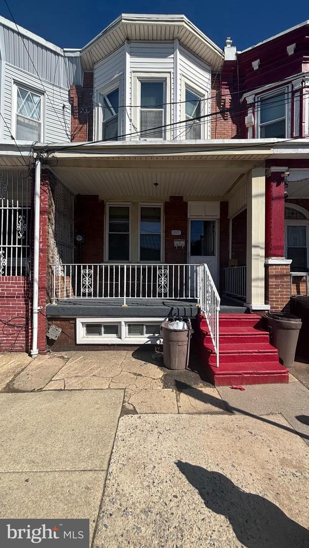 1165 Thurman St — photo