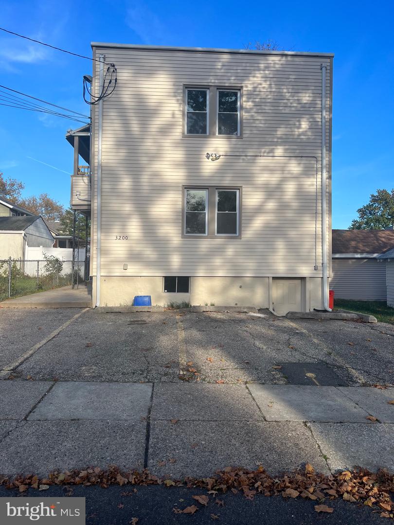 3200 Calvert #Apt a — photo