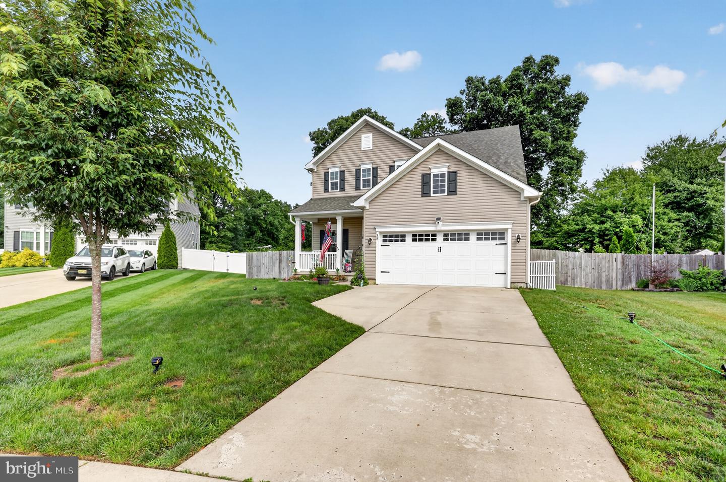 38 Circle Dr — photo