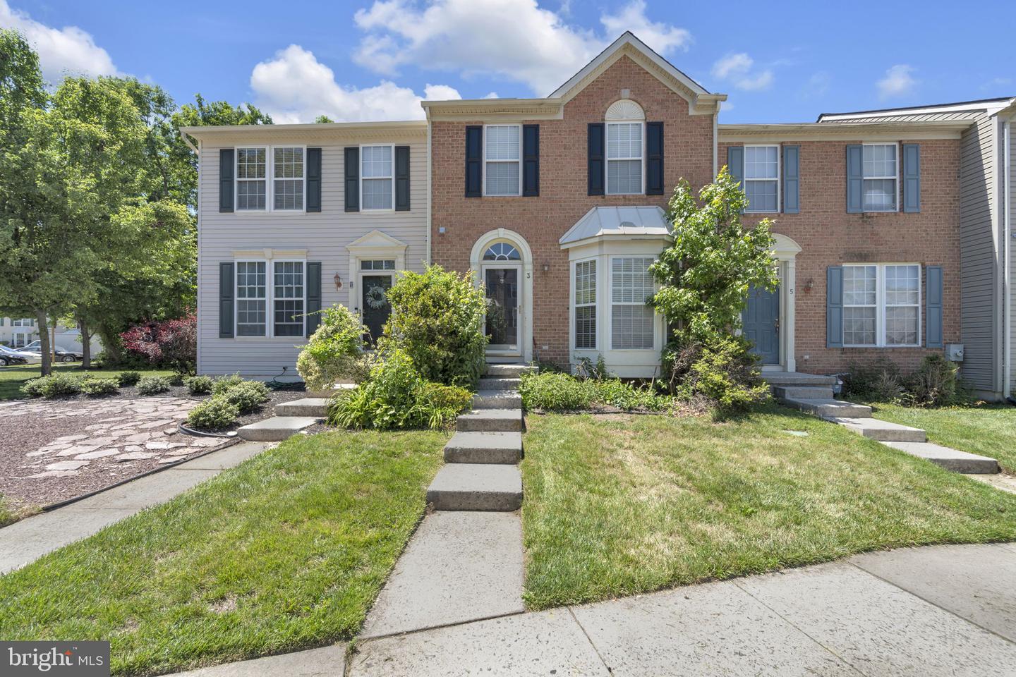 3 Saddle Ln — photo