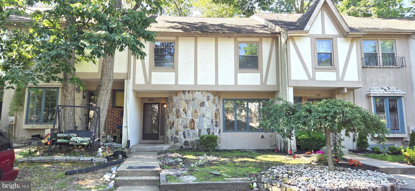 620 Jaeger Ct — photo
