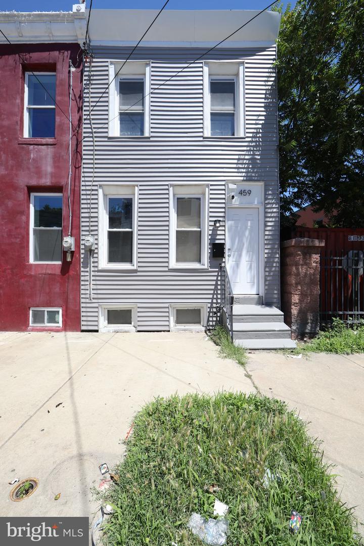 459 Mechanic St — photo
