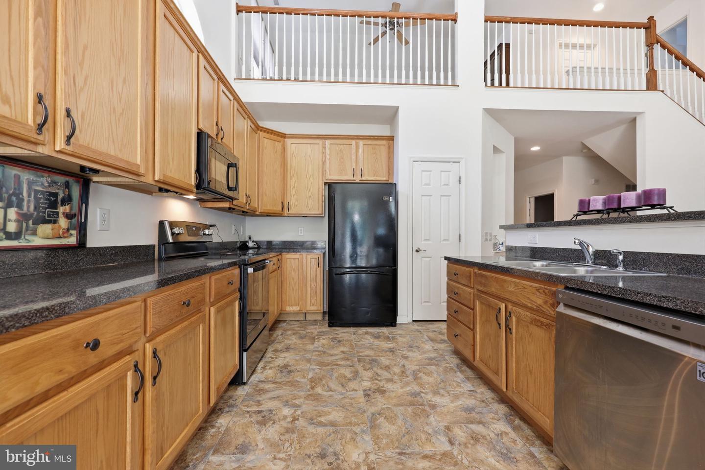 34 Virginia Dr — photo