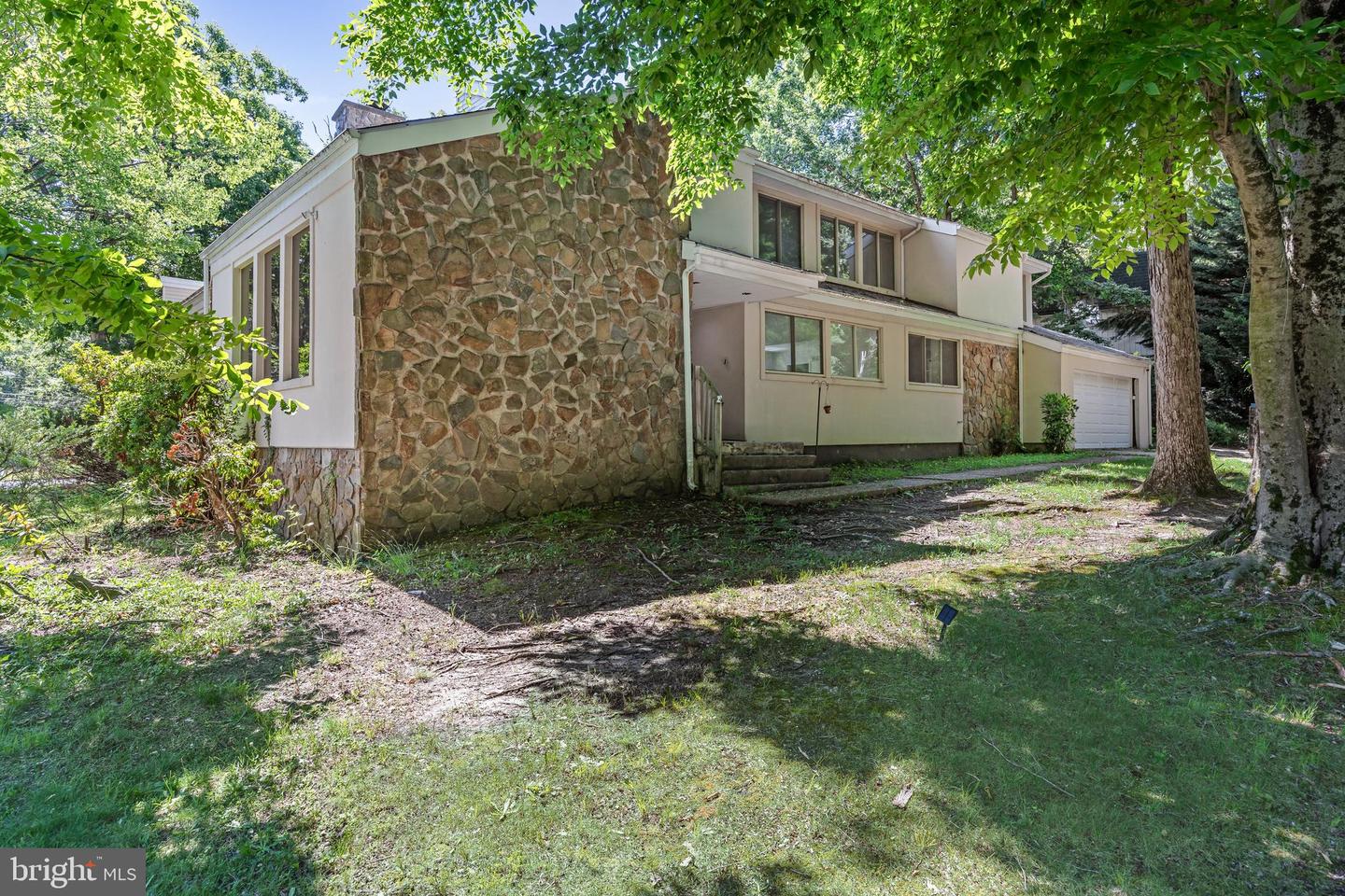 536 Heartwood Dr — photo