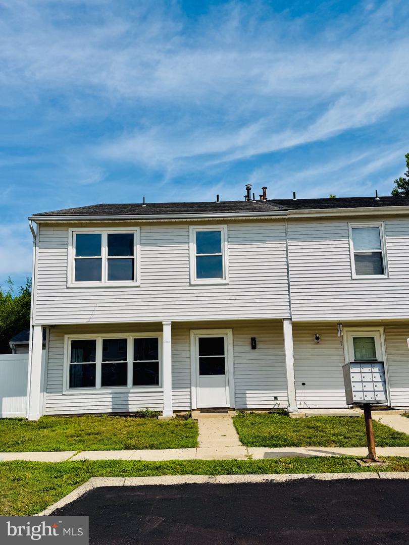 1 Logan Ct — photo