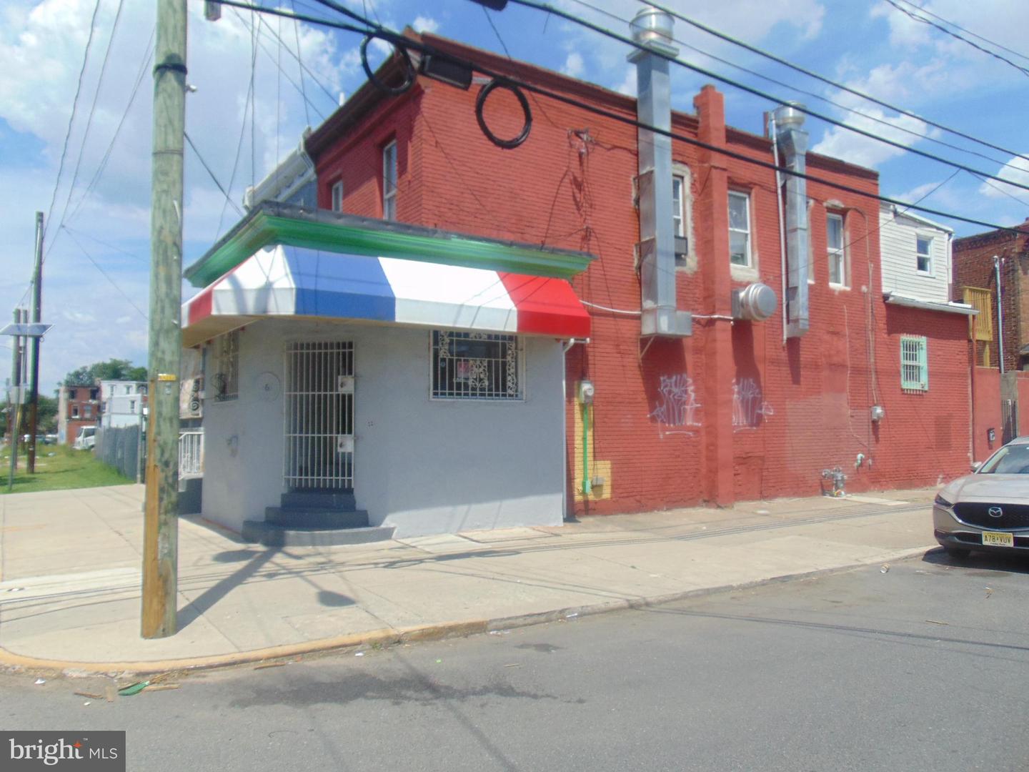 661 Grant St — photo