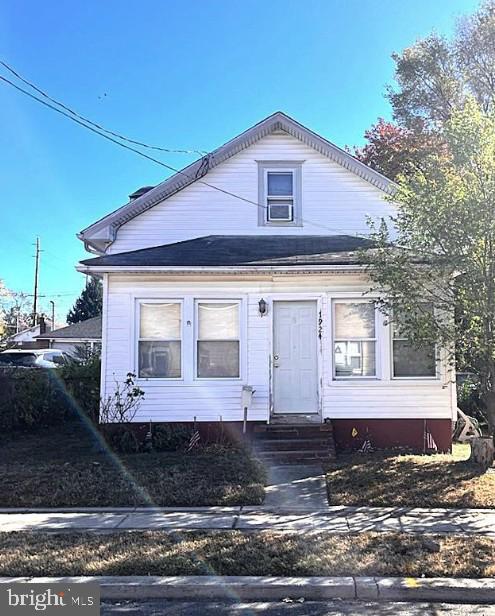 7924 River Rd — photo