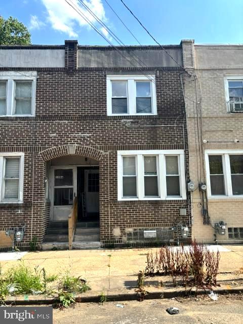 1284 Carl Miller Blvd — photo