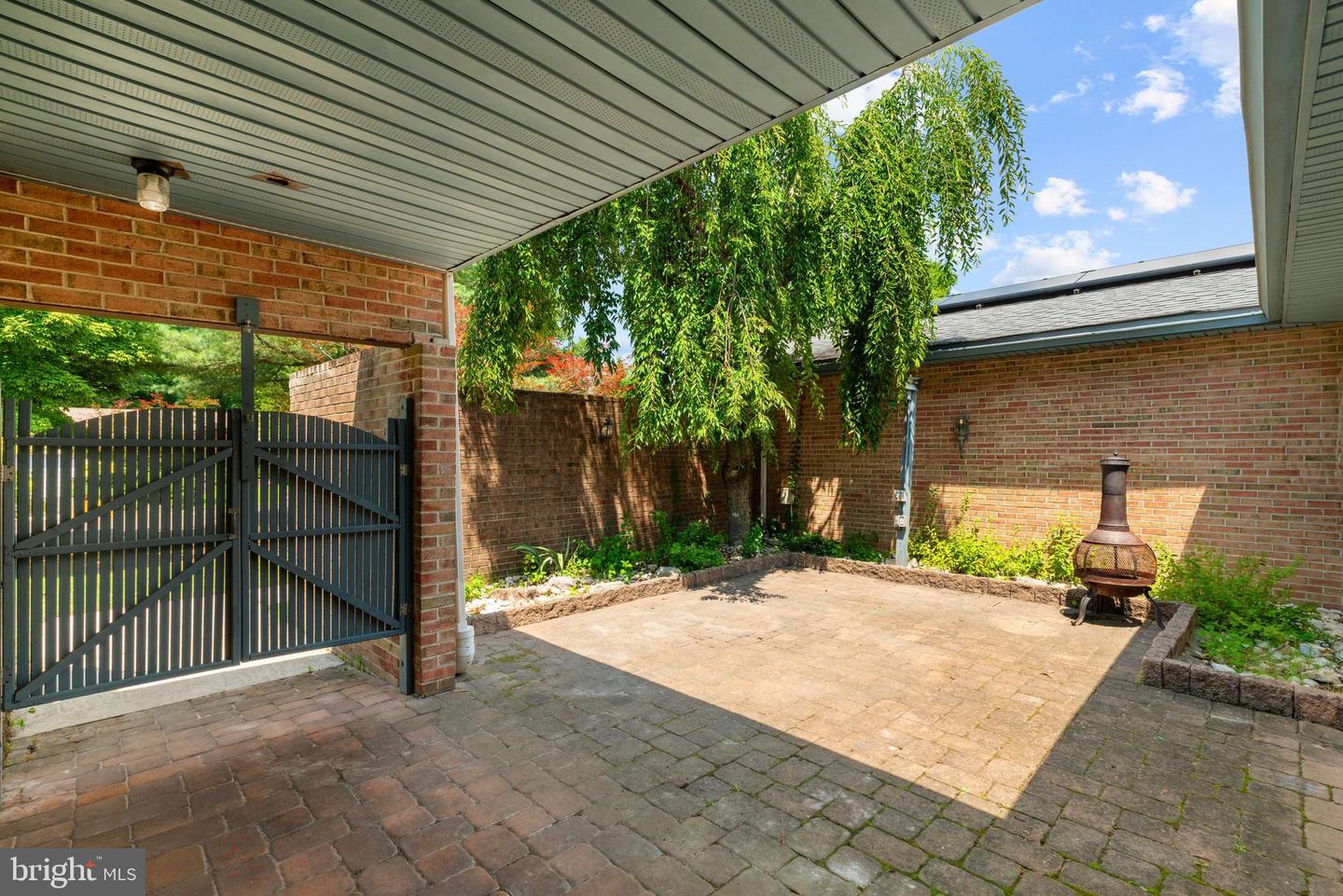 4 Steven Dr — photo