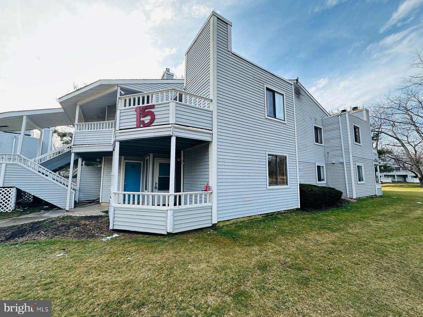 1504 Waldon Ct — photo