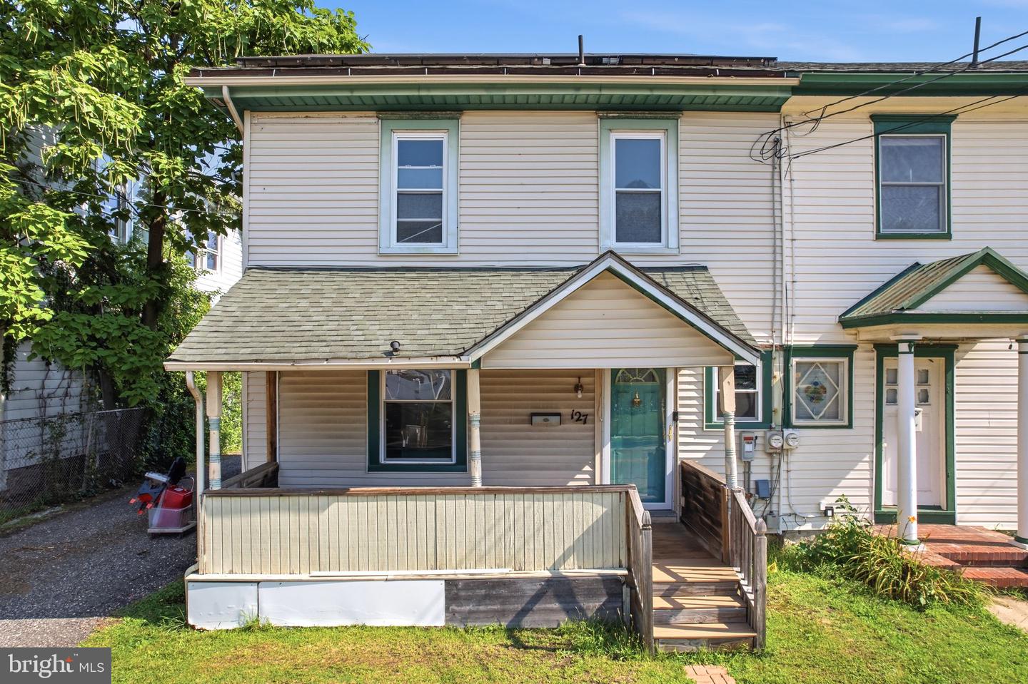 127 E Church St — photo