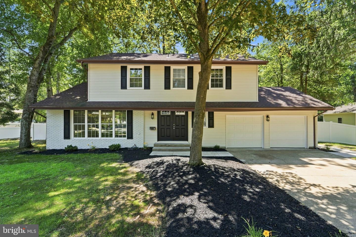 8 Villanova Ct — photo