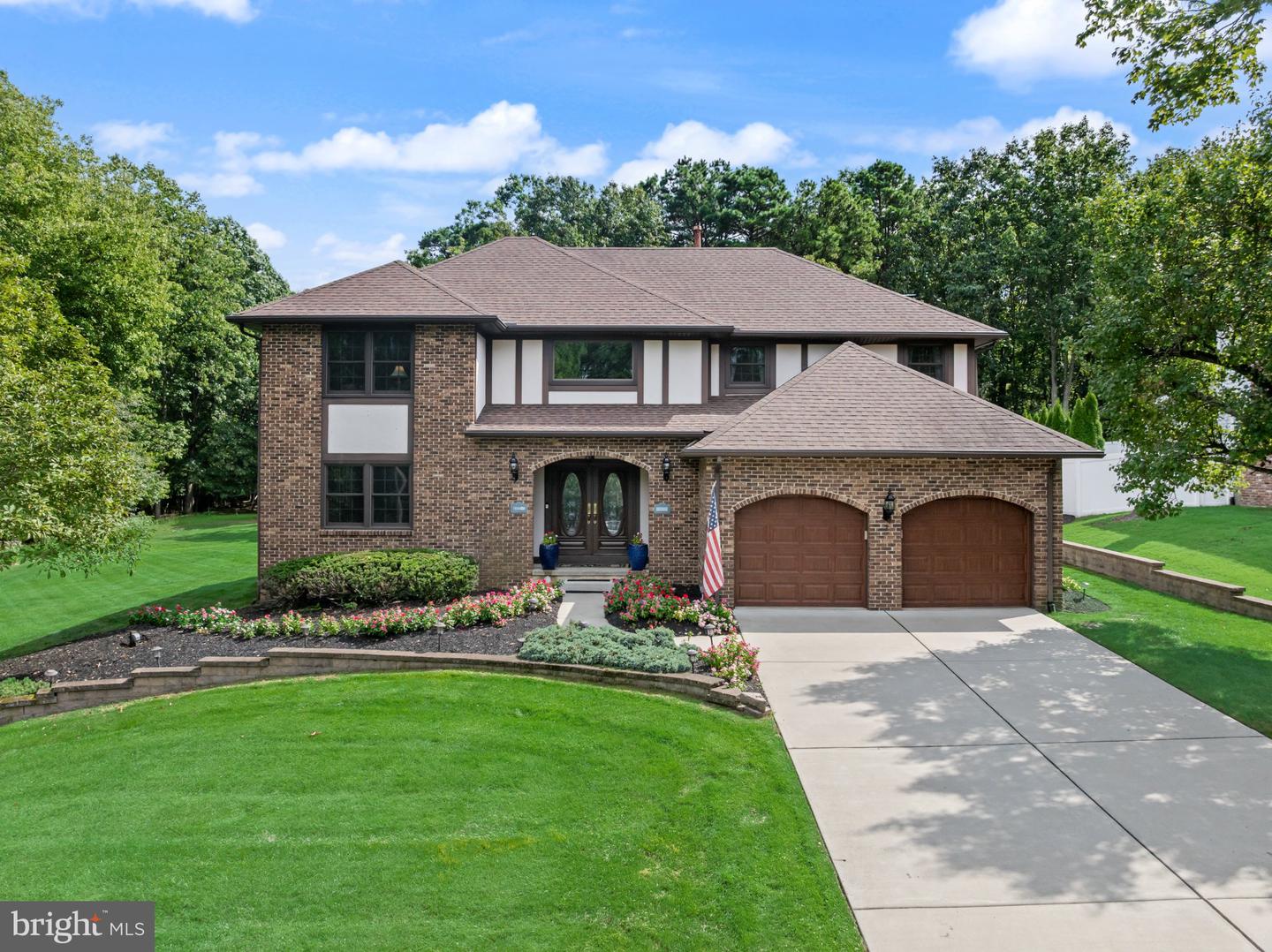 2 Acorn Hill Dr — photo