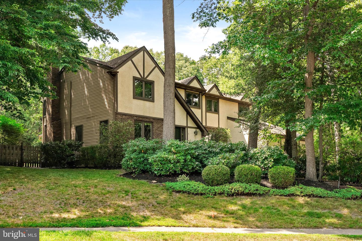 1 Hidden Acres Dr — photo