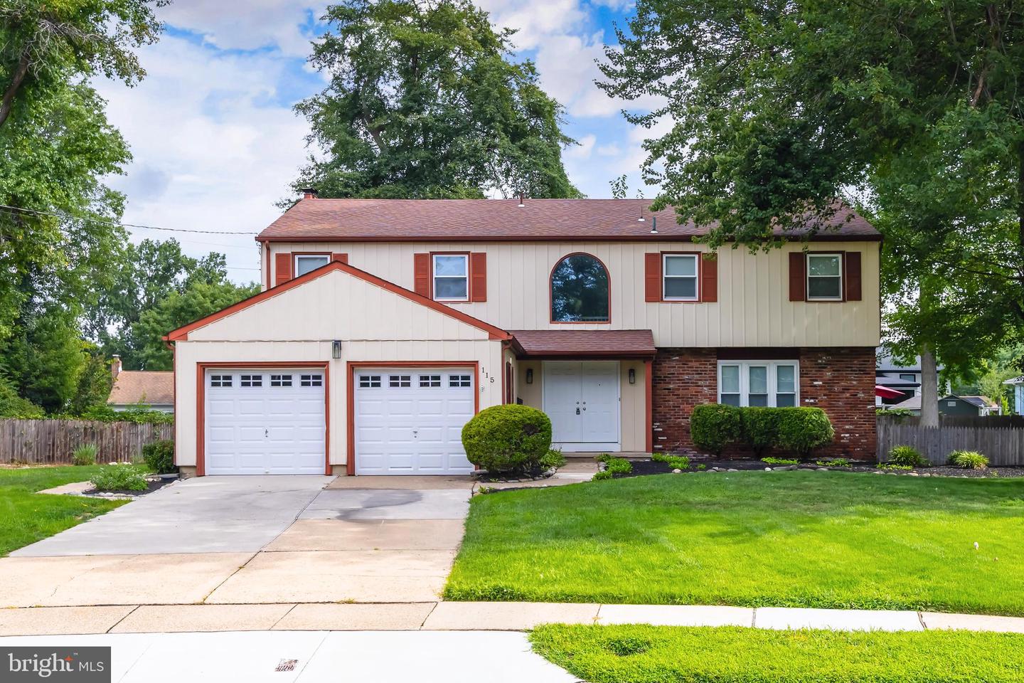 115 Greenvale Ct — photo