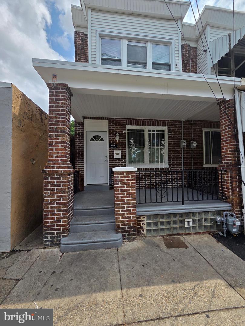 1714 Cope St — photo