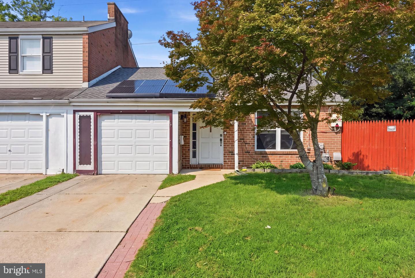 1603 Royal Pl — photo
