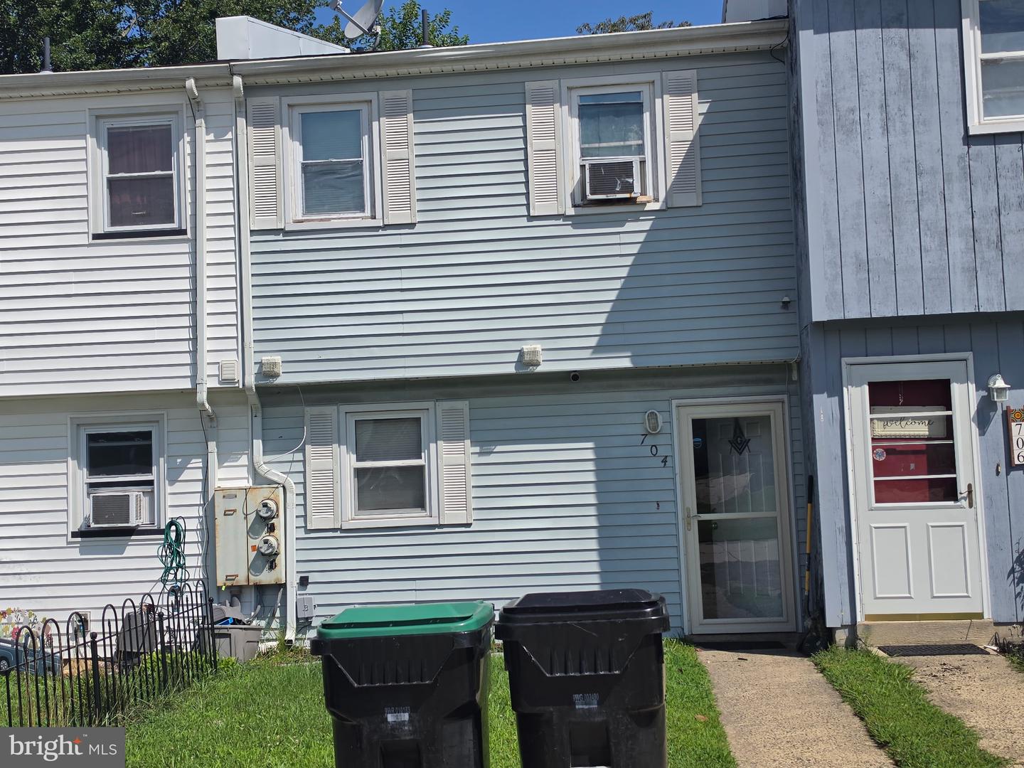 704 Tara Dr — photo