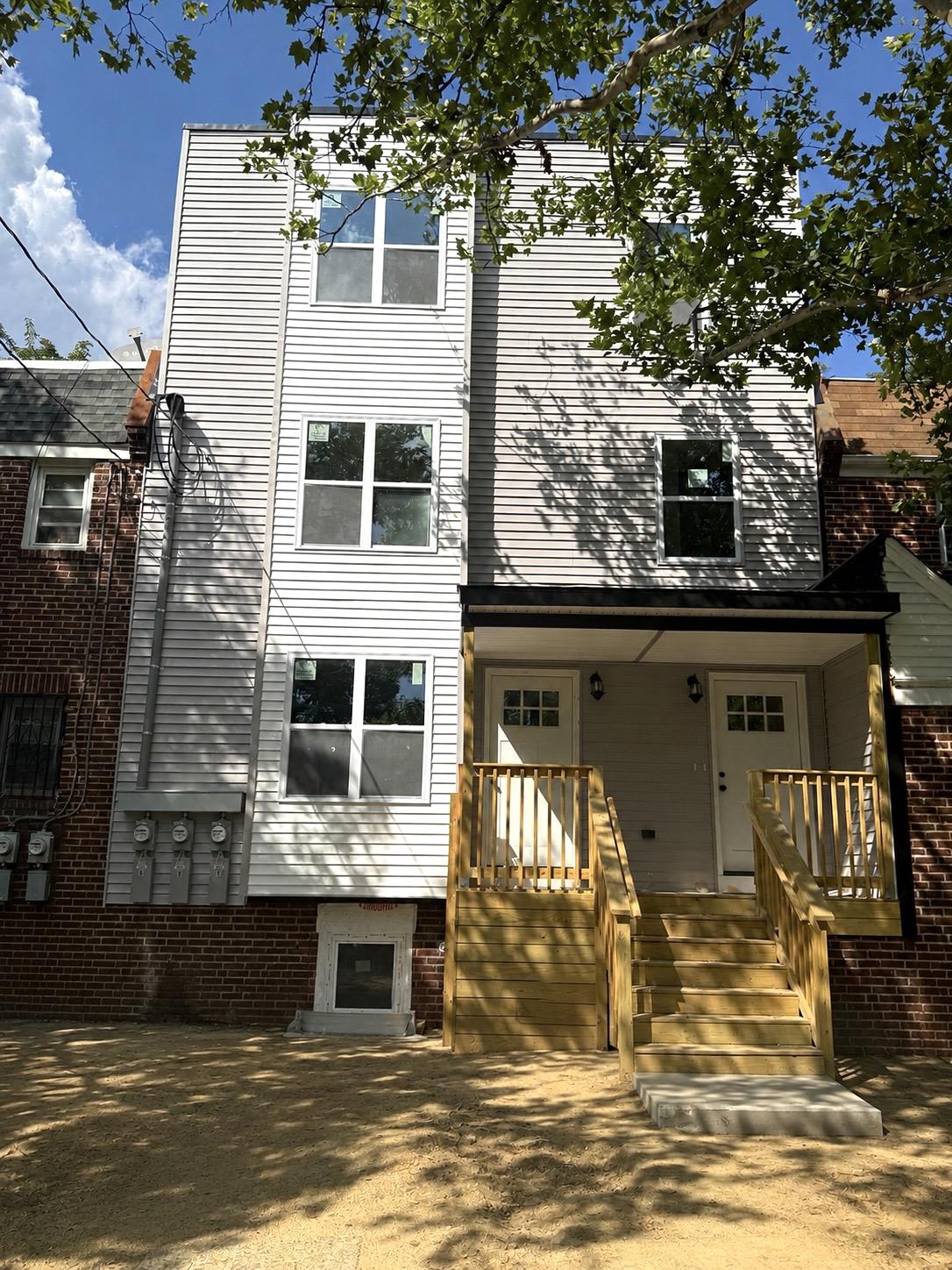 568 Pfeiffer St #C — photo