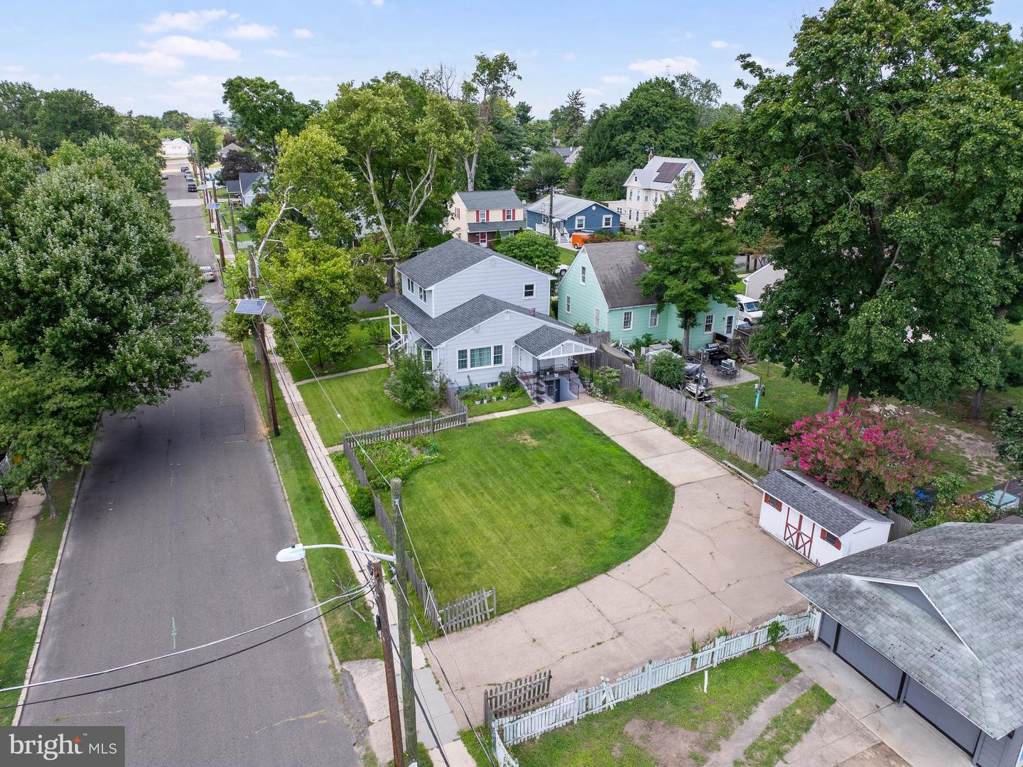 6304 Harvey Ave — photo