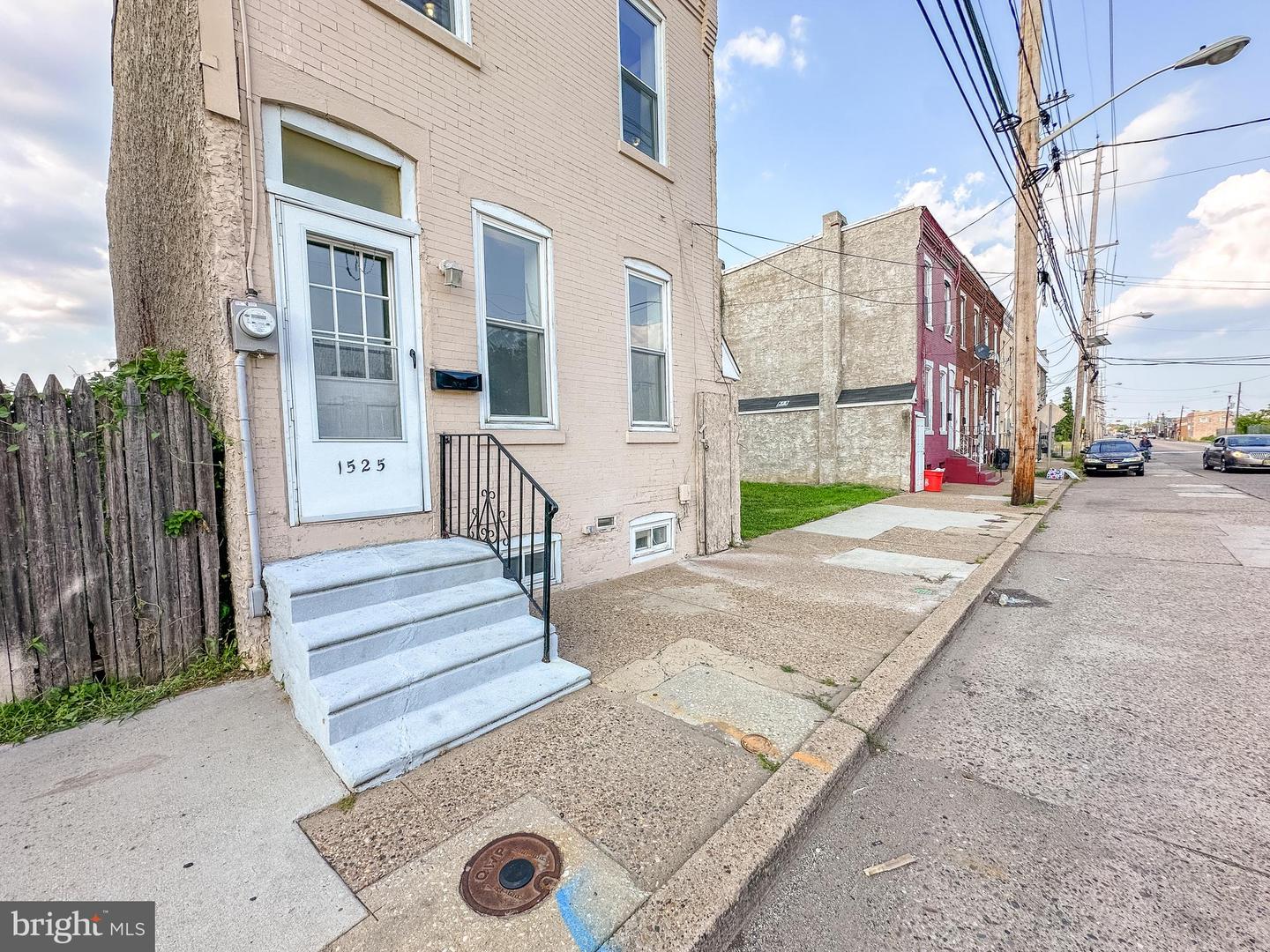 1525 Federal St — photo