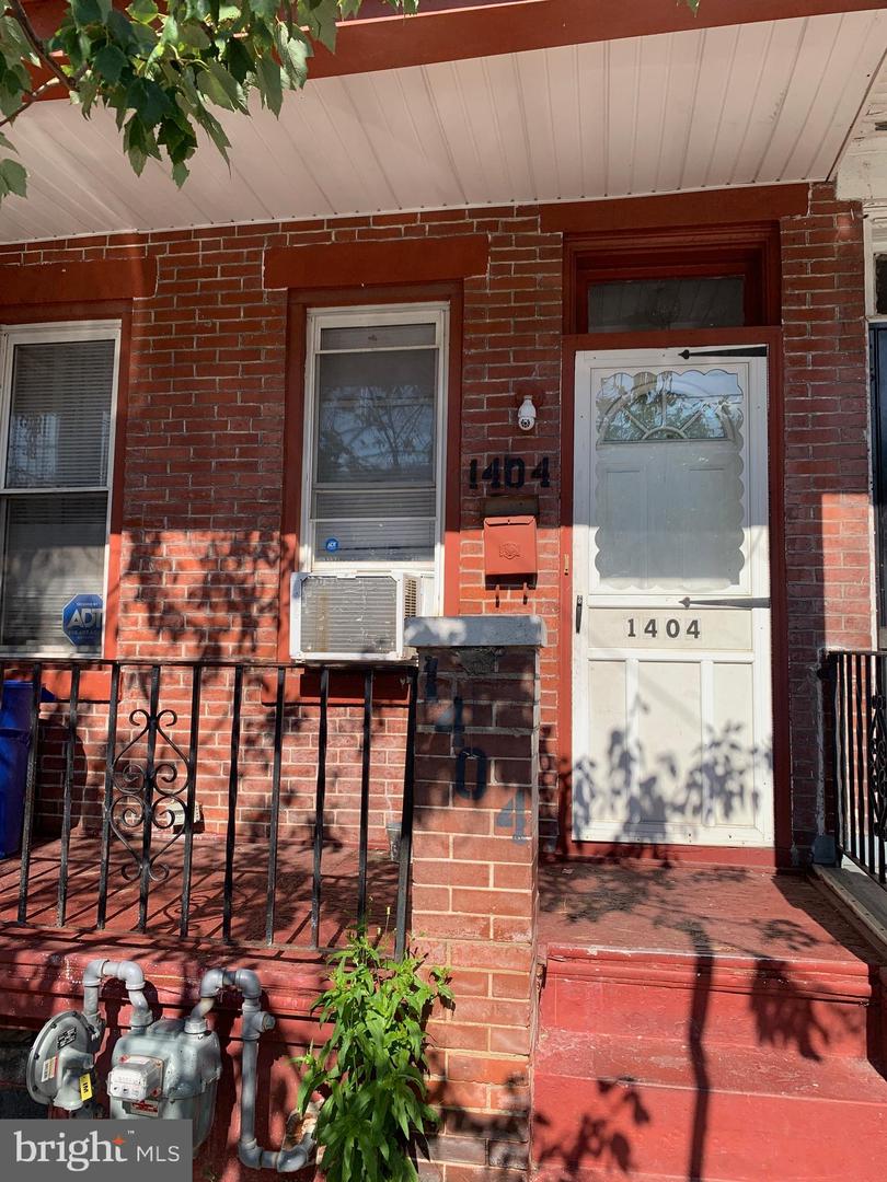 1404 Rose St — photo