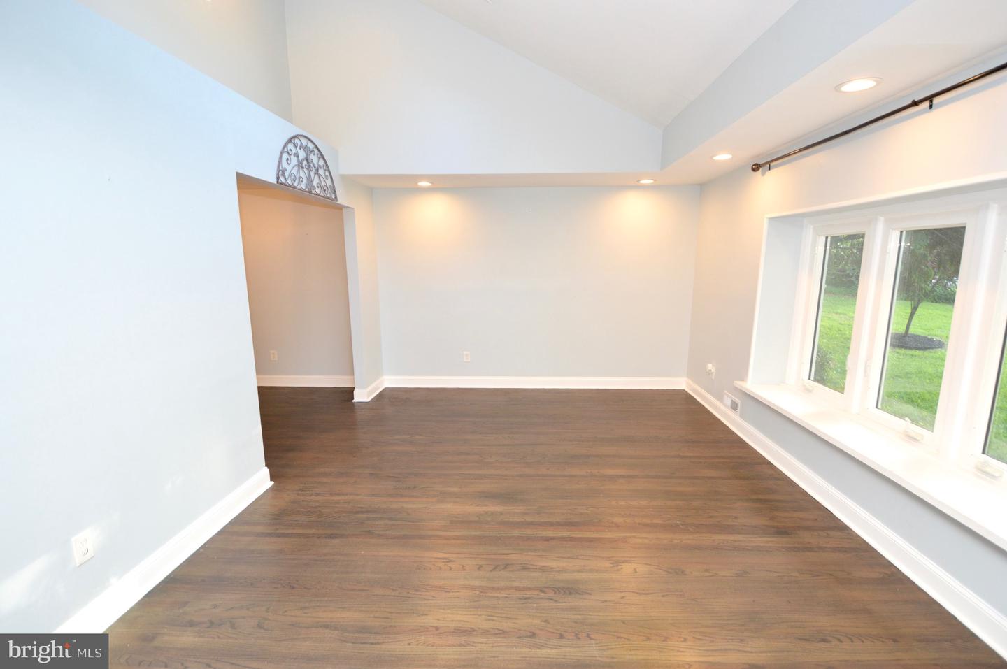 561 Covered Bridge Road, Cherry Hill, NJ 08034 — photo 3